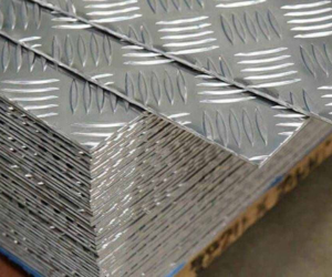 Aluminium chuqare sheet & plate